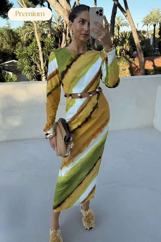 caption_Model wears Green Ombre Alba Dress  in UK size 8/ US 4