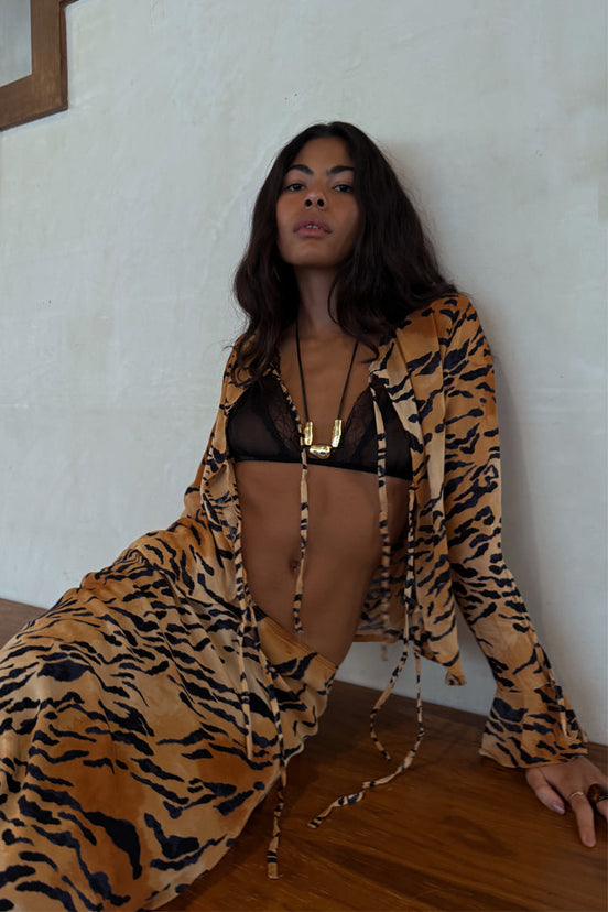 caption_Model is 5ft7” and wears UK size 10/ US 6