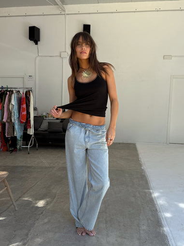 caption_Model is a size UK 8 wearing a size UK 10