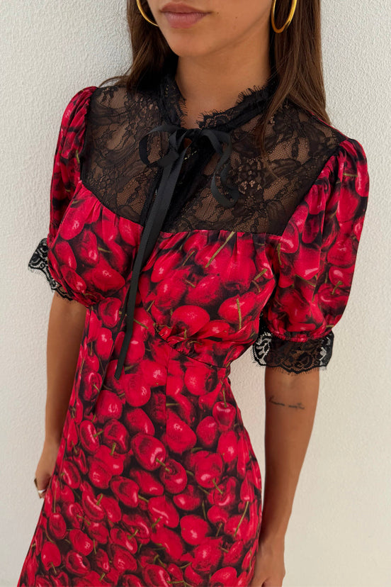 caption_Model is 5ft4” and wears UK size 6/ US 2