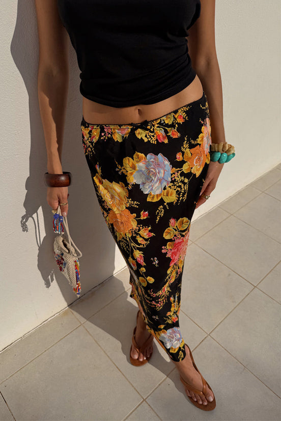 caption_Model is 5ft7” and wears UK size 8/ US 4