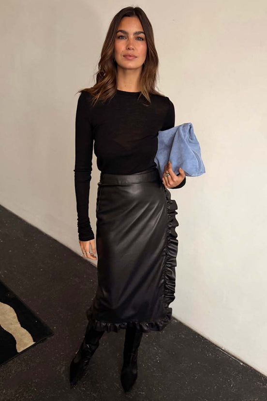 caption_Model is 5ft7” and wears UK size 10/ US 6