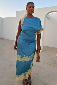 caption_Model is 5ft7” and wears UK size 18/ US 14