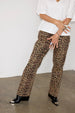 caption_Model is 5ft9” and wears UK size 8/ US 4