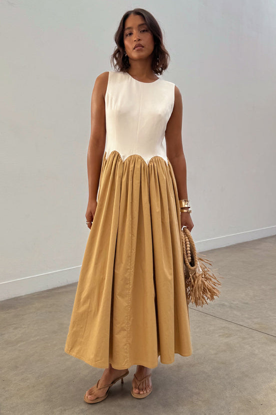 caption_Model is 5ft7” and wears UK size 8/ US 4