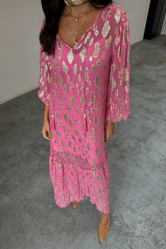 caption_Model wears Pink Jacquard Harmony Dress in UK size 8/ US 4