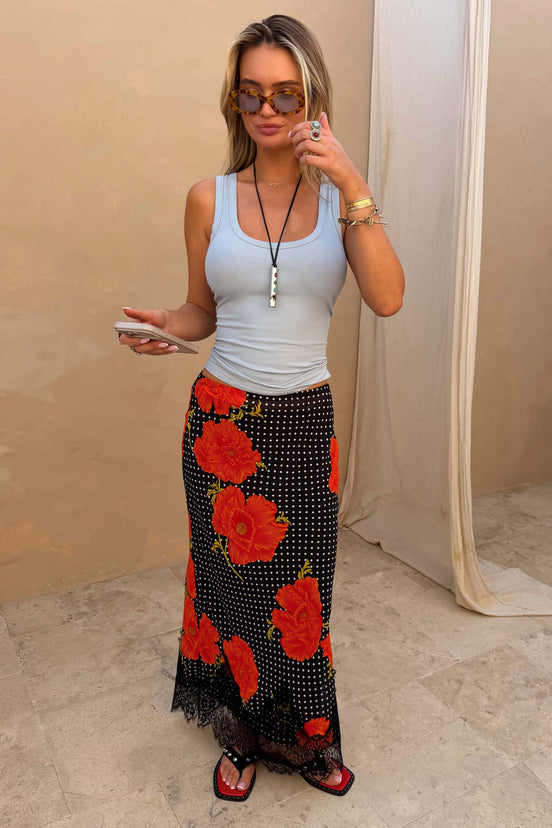 caption_Model is 5ft6” and wears UK size 8/ US 4
