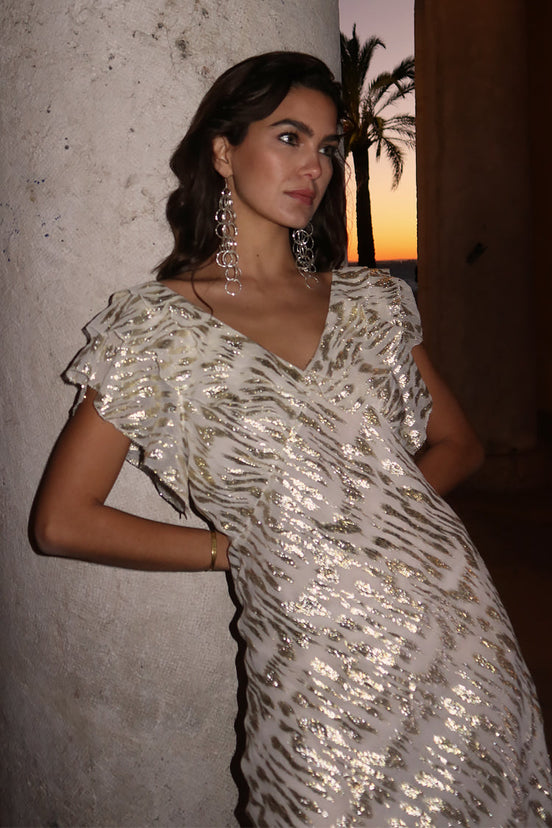 caption_Model wears Cream Jacquard Tilda Mini Dress in UK size 10/ US 6