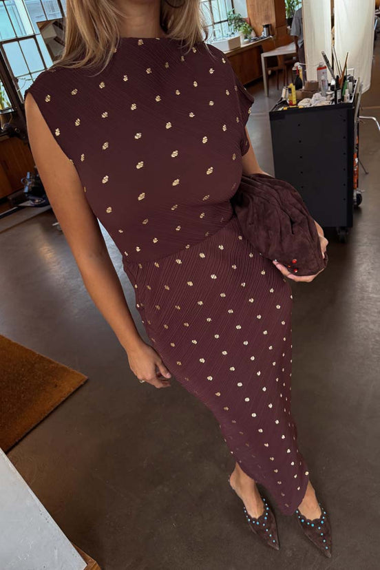 caption_Model is 5ft6” and wears UK size 10/ US 6