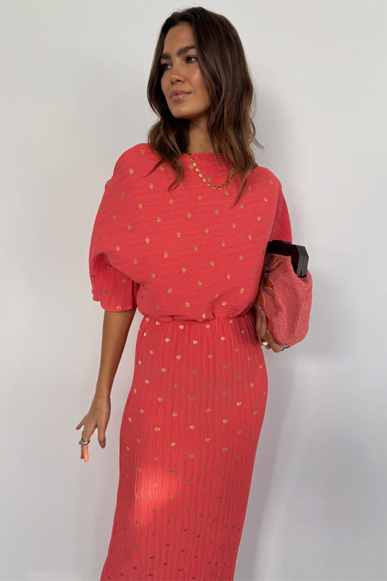 caption_Model is 5ft7” and wears UK size 10/ US 6