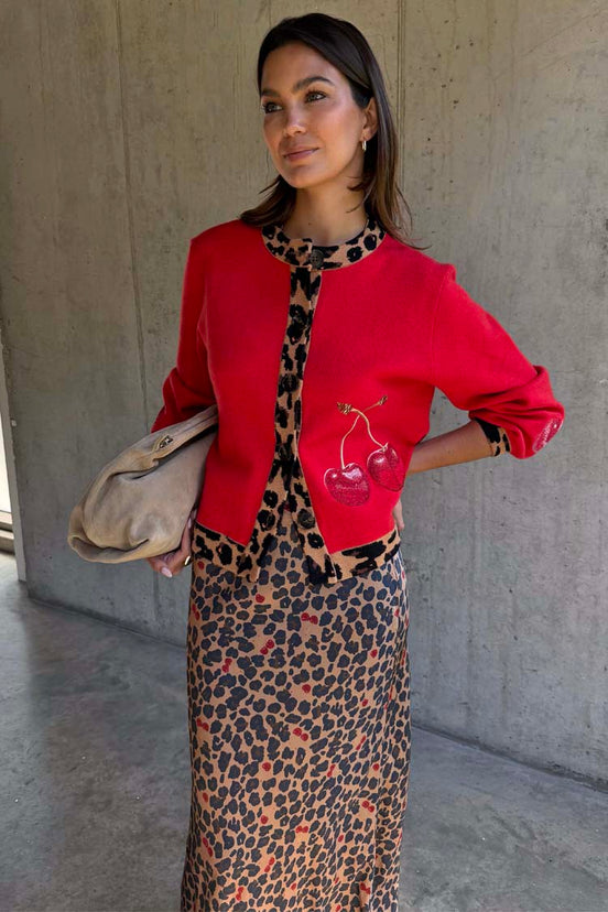 caption_Model is 5ft7” and wears size M