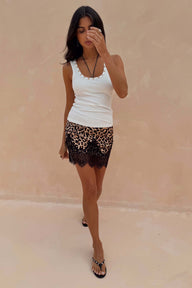 caption_Model is 5ft7” and wears UK size 10/ US 6 