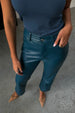 caption_Model is 5ft7” and wears UK size 8/ US 4